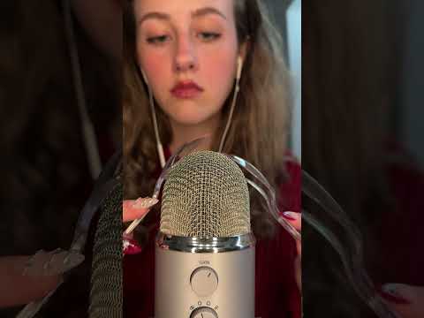 ASMR Plastic Spoons on the Mic 🥄 Close-Up Tapping & Instant Tingles