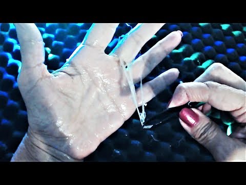 ASMR QUITANDO GOMA DE MI MANO🤚PEELING DRY GLUE FROM MY HAND🤐NO TALKING-SATISFYING