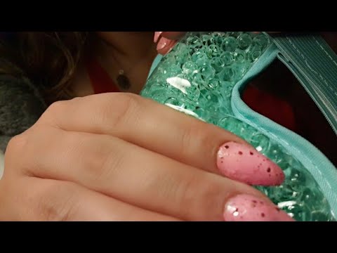 ASMR // Relaxing gel bead mask 😴 Sqhishing, Tapping, Whispered 💙 //