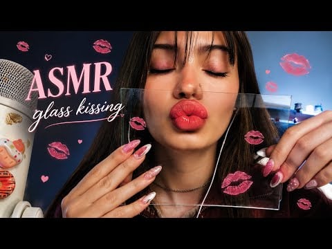 ASMR | Glass kissing (besitos cerquita, mouth sounds)