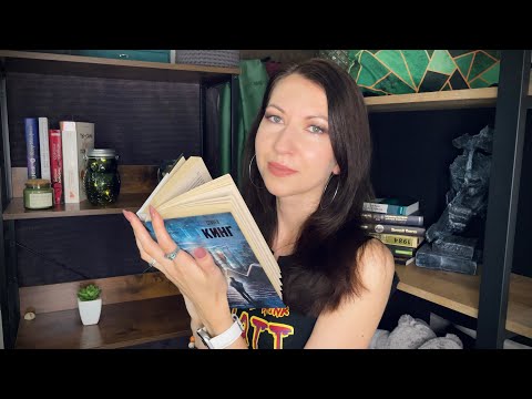 АСМР Мои книги📚 шепот•шелест страниц•чтение•таппинг