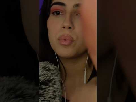 ASMR TICKLE #tingles #visualtingle #relax #relaxationtechniques #asmr #asmrrelaxation #mouthwhisper