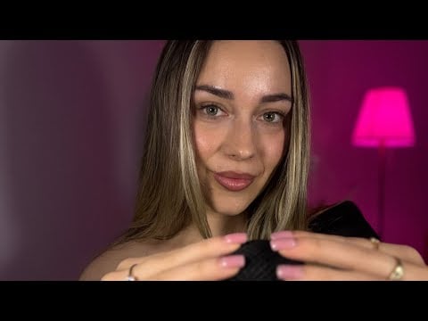 ASMR | Mouth Sounds & Mic Scratching (Close Up)