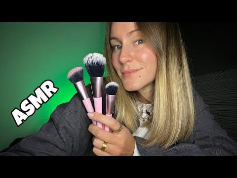 ASMR - Hablando sobre mi salud mientras lavo mis brochitas de maquillaje 👀
