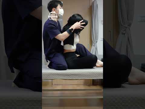 허리를 살짝 돌렸을 뿐인데 폭발음이 들린다??? 미녀 트레이너 '권채령' 레전드 반응 뼈소리