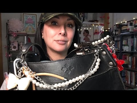 What’s in My Bag 💼 Winter Edition ASMR 
