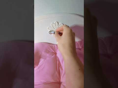 why does it make such a sound?? #satisfying #asmrvideo #asmr #tingly #relaxing