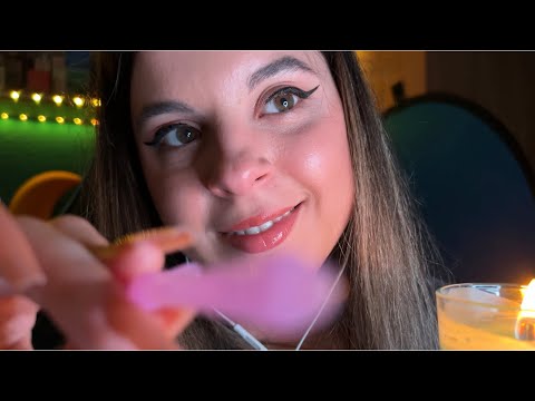 ASMR Toco tu Carita muy Cerca de Ti ♡ 100% Visual con Sonidos de Lluvia 🌧️