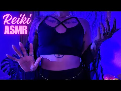 Reiki ASMR l finger fluttering l hand movements l hypnotic l mesmerizing l no talking l relaxing