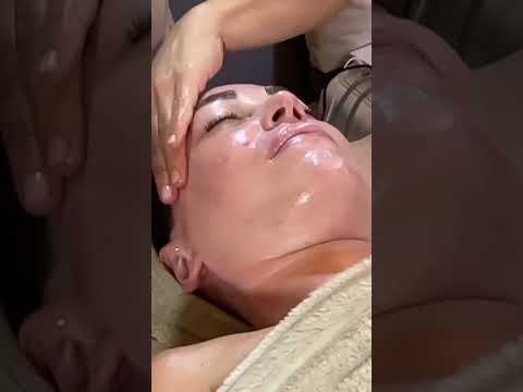 El mejor #facial de todos los tiempos los hacen en #Venezuela 🇻🇪✨ #spa #caracas #skincare #short