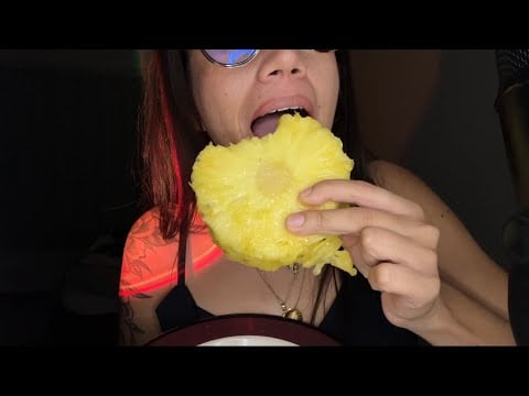 ASMR comiendo piña 🍍 