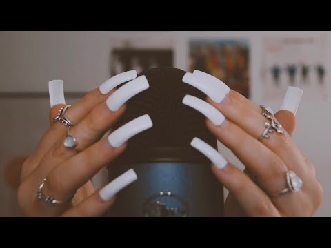 ASMR Gentle Mic Scratching and Tapping Fake Nails (no talking)