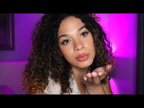 ASMR l Kisses 💋 & Applying Lipgloss ✨