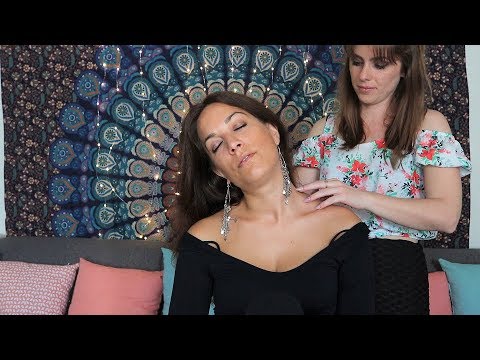 ASMR HYPNOTIC MASSAGE - FACE TOUCHING - HAIR BRUSHING