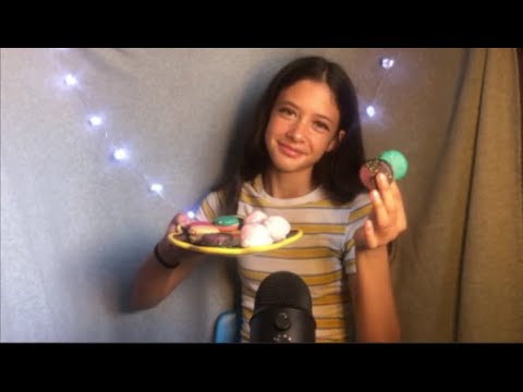 Mukbang (trying macarons and eating mochi)