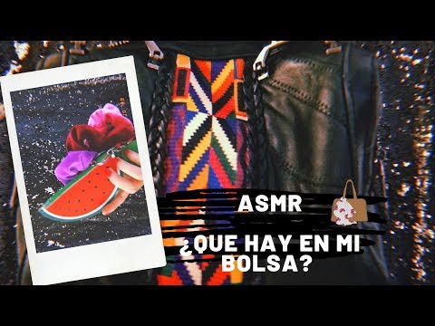 ASMR/ ¿Que llevó en mi bolsa?👛 / Susurros relajantes/ Andrea ASMR 🦋