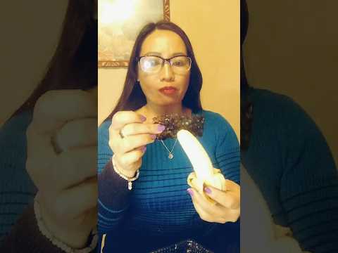 HOW TO EAT SEAWEED#shortsfeed #mukbang #viralshort #asmrsounds #evryone #challenge #seaweed