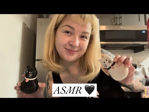 ASMR 💕 Fast Tapping & Whispering (lofi) 🖤🤍