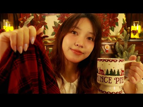 ASMR | Soft & Cozy Pampering on a Holiday Night 🍗🕯️(tea, sheet mask, hair brushing, whispering)