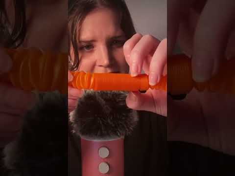 this sound 🔥 #tingles #relaxing #fidget #asmr #asmrsounds #asmrvideo #asmrwhispering