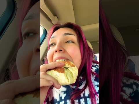 TACO BELL BREAKFAST ASMR | crunchy breakfast sandwhich eating  sounds