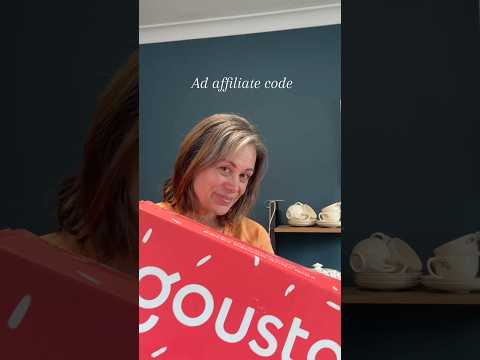 ASMR Whispered Gousto Unboxing