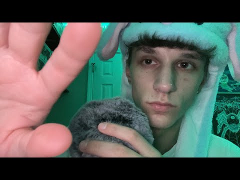 ASMR// Fast and Aggressive Ramble w/ mouth and hand sounds :)