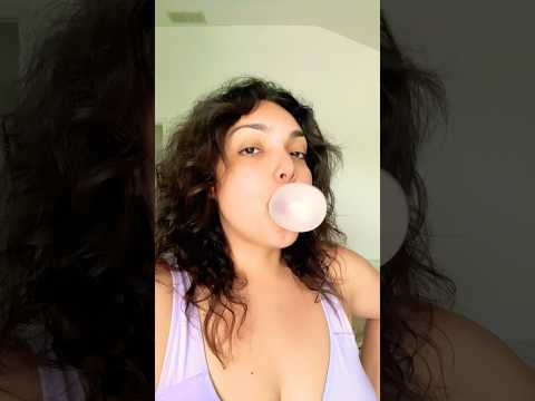 BUBBLE ASMR | blowing bubble popping soubds #bubblegum #bubblegumtricks