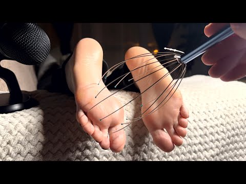 ASMR Tickling My Sister’s Feet With Different Tools – She Was Twitching Nonstop 👣