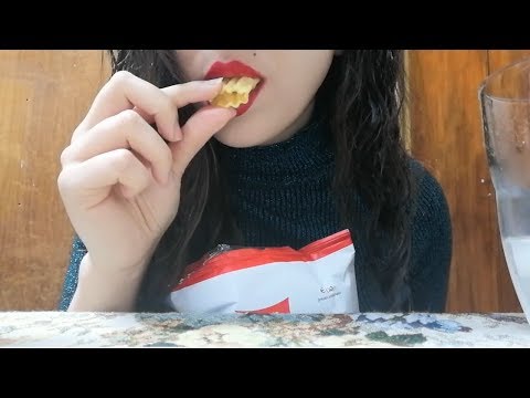 ASMR | EATING CRUNCHY SOUNDS | CHIPS