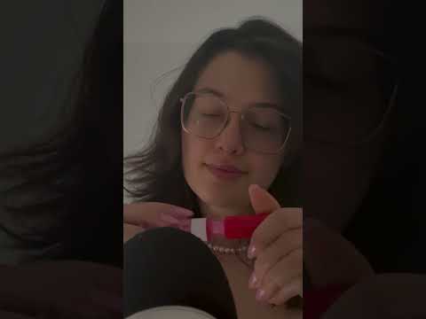 Heavengly lipgloss sounds 👄 #asmrsleep #relax #lipglossasmr