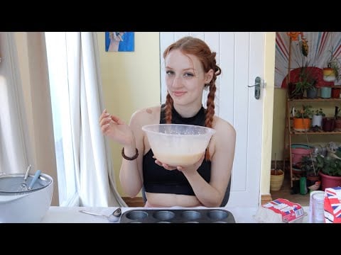 [ASMR] Baking snoopy cupcakes 🧁 ~ soft spoken, overexplaining
