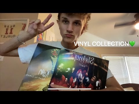 ASMR// Vinyl Scratching and Tapping, Soft Speaking about Music ( + mouth sounds and hand sounds)
