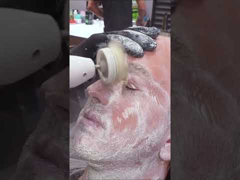 💈 Enjoy #facemassage #turkishbarber #asmrbarber #prank #barberprank