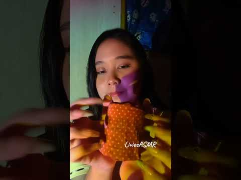 ASMR Beeswax Tapping, and Scratching #asmr #beeswaxwraps #beeswax #asmrsounds #tapping #tappingasmr