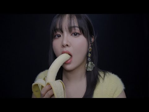 ASMR No Need to Choose: Mouth Sounds VS Banana Eating