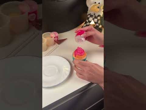 Chef Training: How To Decorate a Cupcake & Cake Pop #asmr