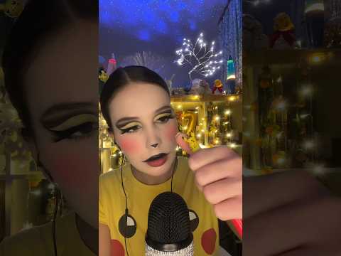 Pikachu dessine sur vous 💛⚡️ #pikachu #asmr #pikachugirl #asmrartist #makeupartist #tingles #relax