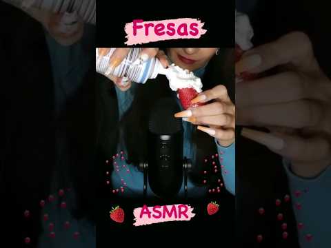 ASMR Comiendo fresas 🍓 con nata 😋 🔊