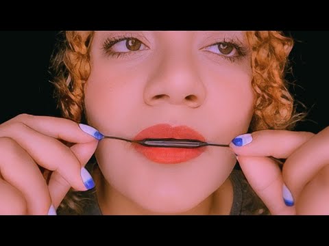 ASMR MIC NIBBLING 👄👅