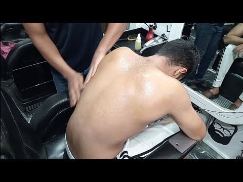 ASMR massage full oily back massage by barber Ali 😵