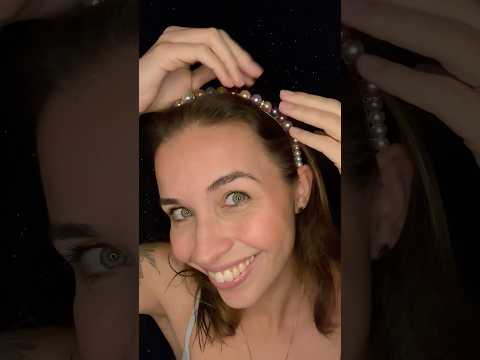 tap tap tap… #asmr #collarbone
