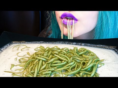 ASMR: Super Saucy Green Pandan Noodles | Thai Sweet Dessert 🌿 ~ Relaxing Eating [No Talking|V]😻