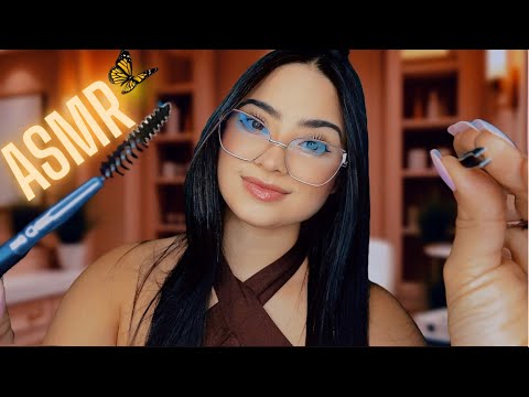 ASMR: FAZENDO SUA SOBRANCELHA (VOCÊ E MEU PRIMEIRO CLIENTE)
