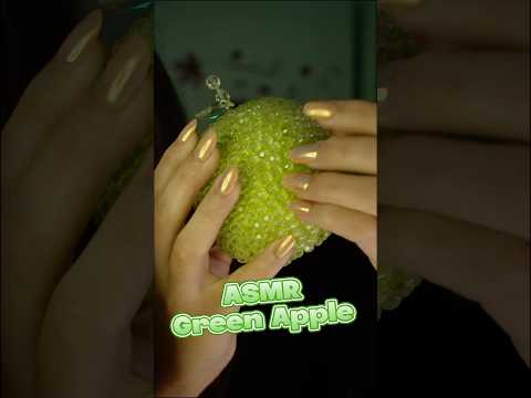 Beautiful & Satisfying 🍏✨ #ASMR #asmrtriggers #eatingsounds