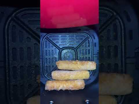 Mozz sticks anyone🧀? (new vid linked 👆🏾) #asmr #tingles