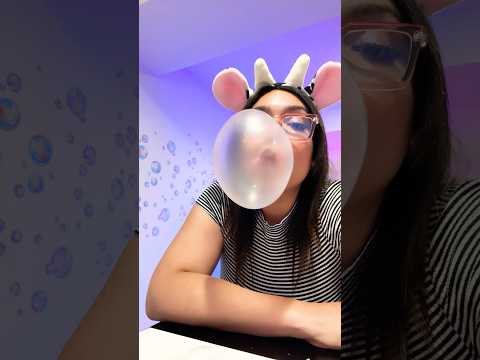 BUBBLE GUM ASMR | blowing HUBBA BUBBA chewing popping gum sounds #bubblebum #bubbletherapy