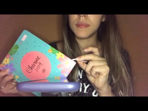 ASMR- mostrando meu material pra faculdade