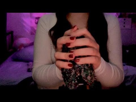 [ASMR] sticky mic gripping w/ beeswax wrap
