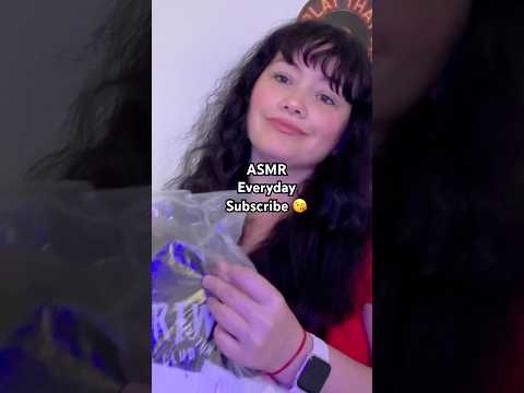 Fabric Scratching @aramoonasmr1111 #relax #asmrtriggers #scratching #tingles #triggersforsleep